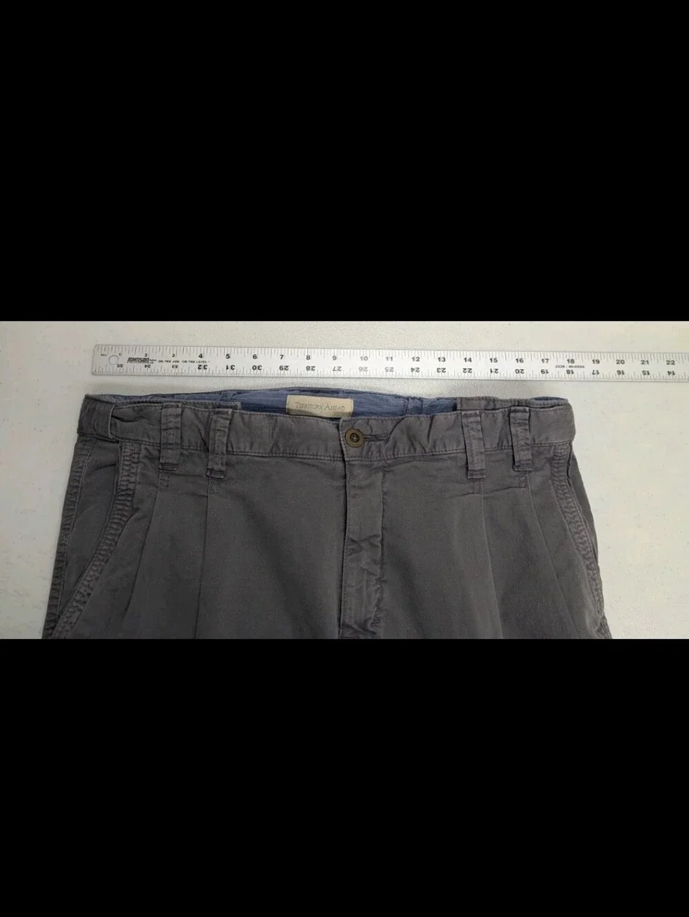 NWT The Territory Ahead Pleated Canvas Chino Pants Mens 35 / 36 Gray Rugged Trav